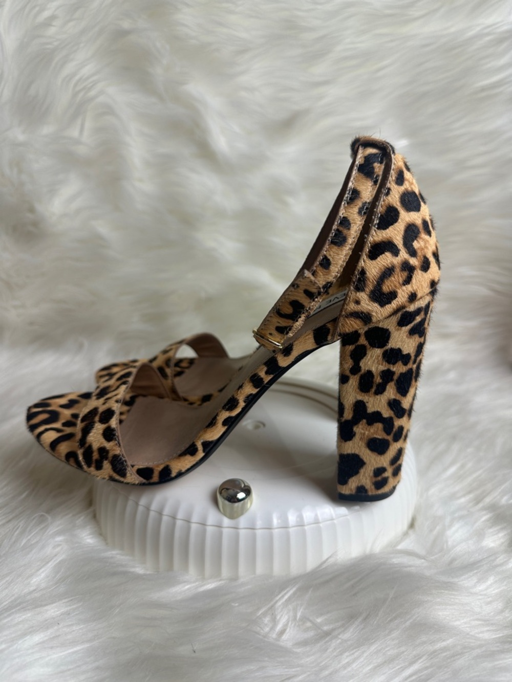 Steve Madden Leopard Print Cow Hair 
Block Heel Sandal Size 10 - Picture 6 of 12